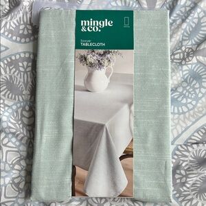 NWT Mingle & Co Oblong 60x84 in Tablecloth